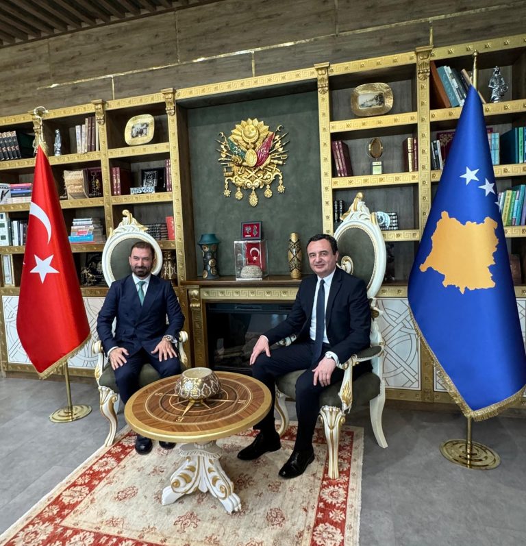 Kosova Başbakanı Albin Kurti’den Hadımköy’deki Fabrikamıza Ziyaret Galeri