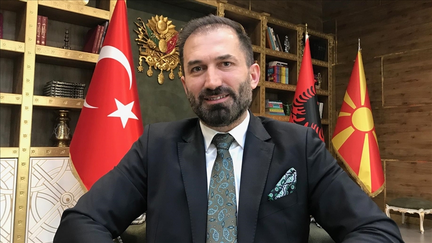 Kuzey Makedonya’nın 200 nüfuslu köyünden okumaya geldi, şimdi yanında 400 kişi çalışıyor