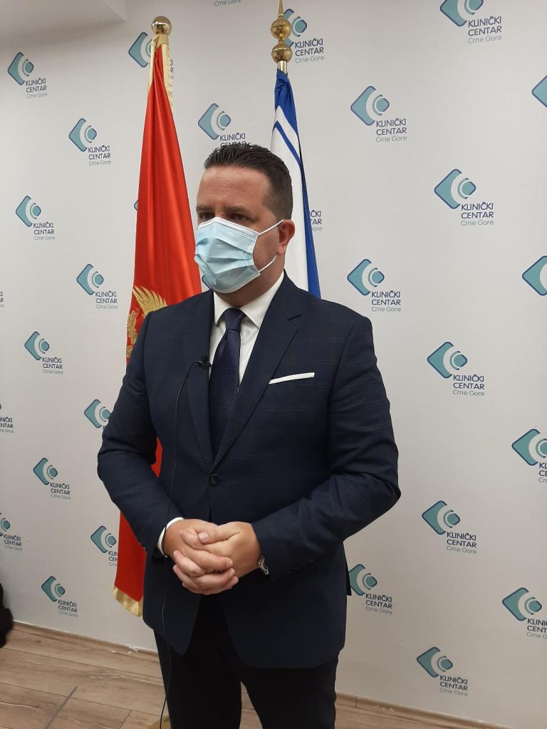 Naser Alim: Karadağ'ın büyük bir hayranı olarak, koronavirüse karşı mücadelede birlikte olmaktan onur duyuyorum. Galeri