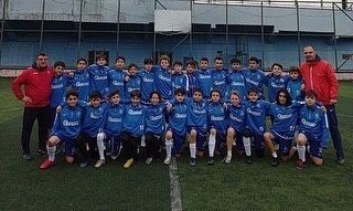 Sarıyerspor genç takımına Boyut Plastik markamızla sponsor olduk. Galeri