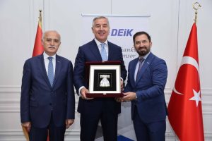 Karadağ Cumhurbaşkanı’ndan iş dünyasına çağrı: Türkiye ile her alanda iş birliğine açığız Galeri