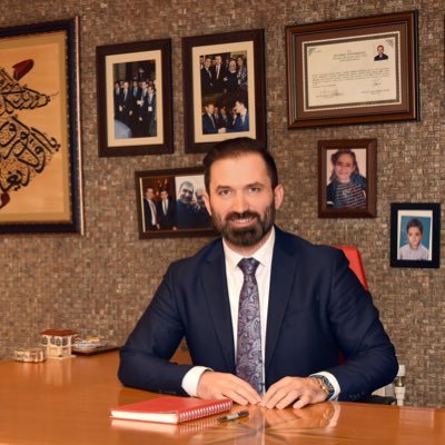 TÜRK İŞADAMI NASER ALİM, KCCG’YE EKİPMAN BAĞIŞLADI